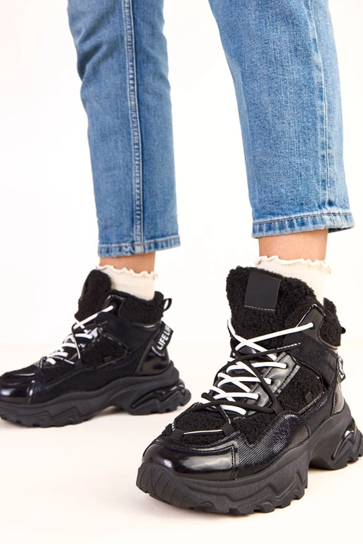 Czarne sznurowane sneakersy z... Czarne sznurowane sneakersy z...