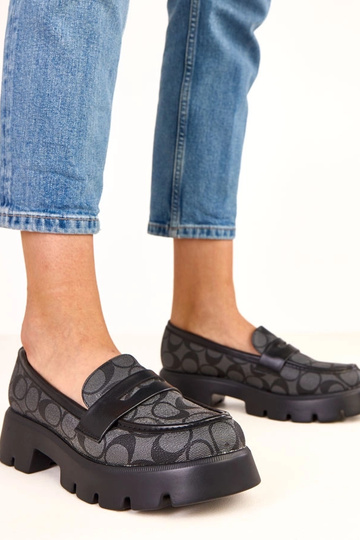 Czarne mokasyny w...
