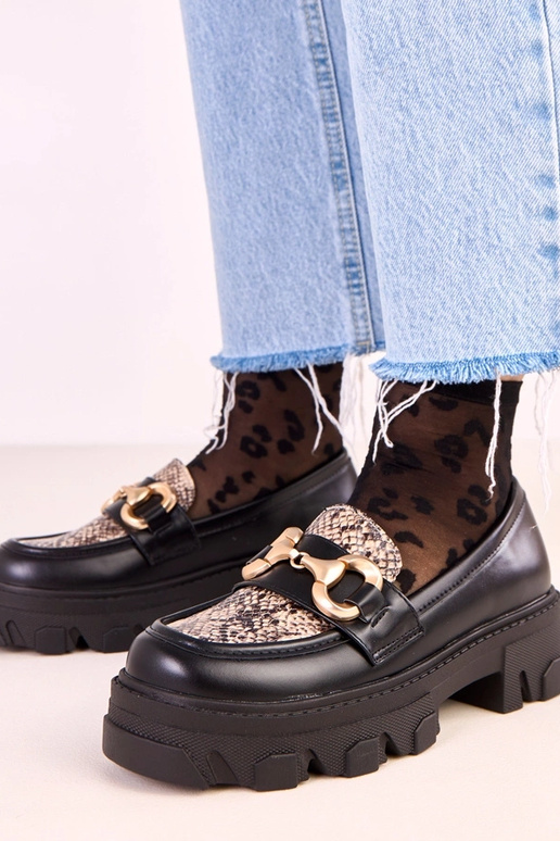 Czarne mokasyny z motywem skóry wężą... Czarne mokasyny z motywem skóry wężą...