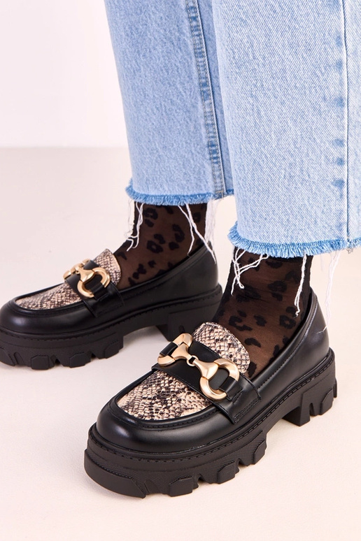 Czarne mokasyny z motywem skóry wężą... Czarne mokasyny z motywem skóry wężą...