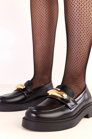 Czarne mokasyny ze złotą...