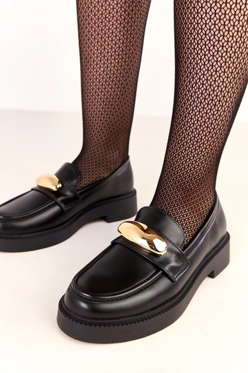 Czarne mokasyny ze złotą... 2