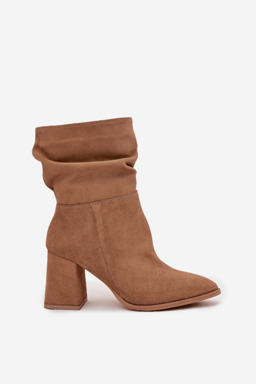 Ankle boots made of natural suede lined with a heel with gathering Zazoo 4216 beige Ankle boots made of natural suede lined with a heel with gathering Zazoo 4216 beige