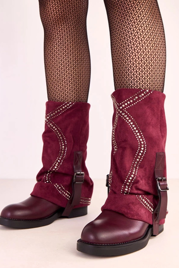 Bordowe botki z wywiniętą...