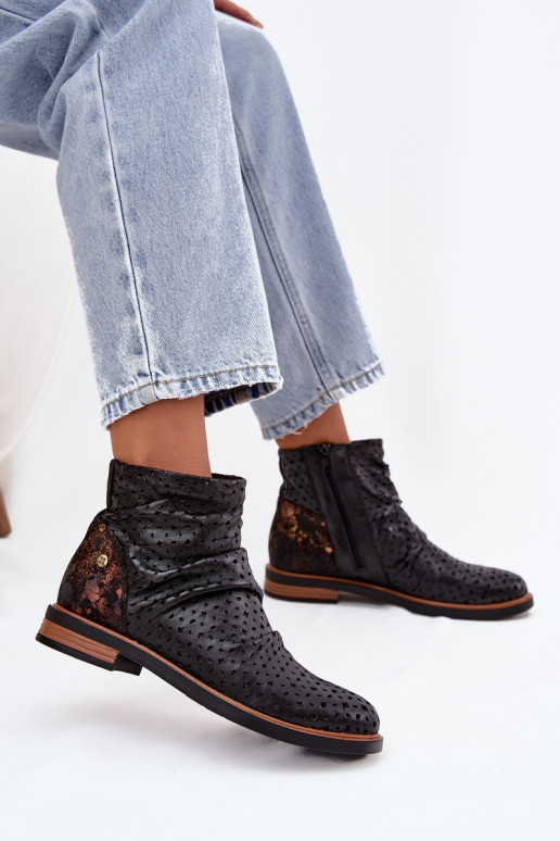 Leather ankle boots with perforated pattern Maciejka 05922-01 Black Leather ankle boots with perforated pattern Maciejka 05922-01 Black