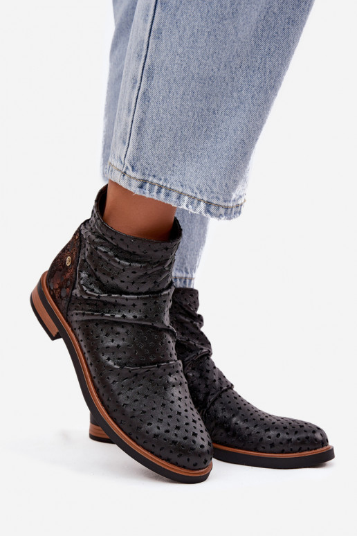 Leather ankle boots with perforated pattern Maciejka 05922-01 Black Leather ankle boots with perforated pattern Maciejka 05922-01 Black
