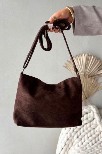 Messenger Bag Made of Eco Suede Chocolate Carenza