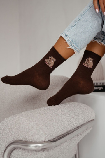 Women's Cotton Socks Sitting Capybara Chocolate