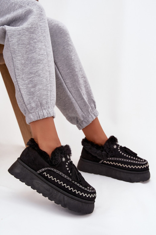 Women's Snow Boots on Platform with Fur and Fringes Black Ferayne