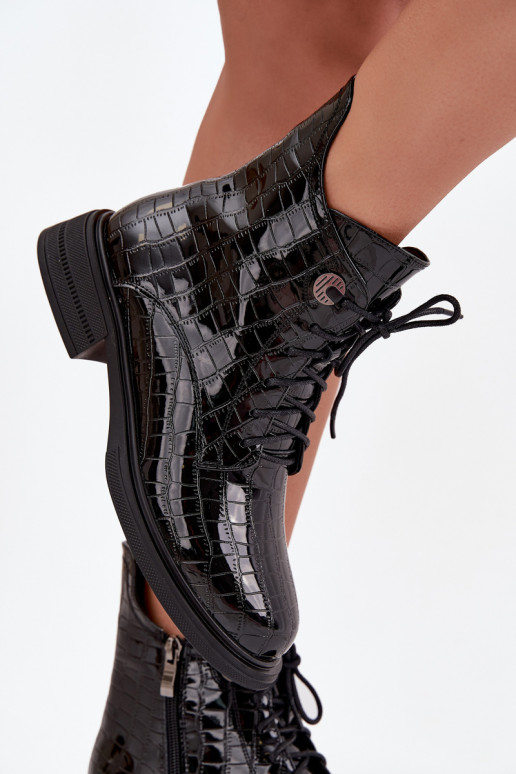 Leather lacquered ankle boots with embossing lined black Juviane