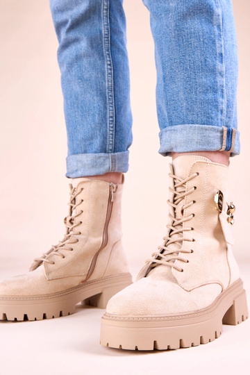 Beżowe traperki damskie ze...