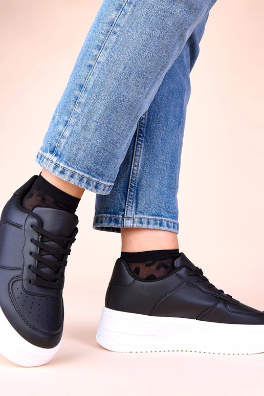 Czarne sneakersy na platformie Avita