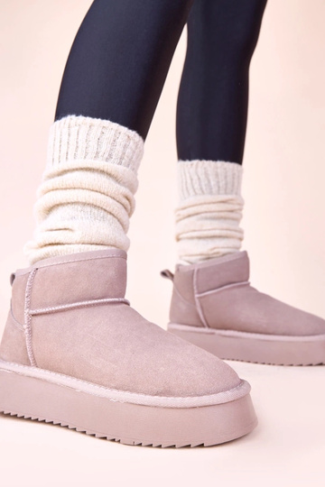 Szare śniegowce z... 2