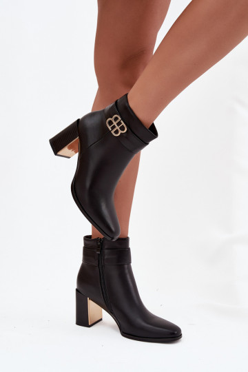 Women's ankle boots on heel with strap and gold detail Black Galinne