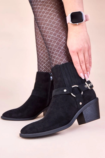 Czarne botki na słupku z... 2