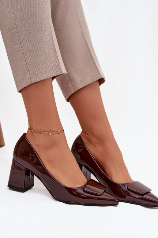 Lakierowane Czółenka Na SłupkuwithOzdobą Czekoladowe Isoline