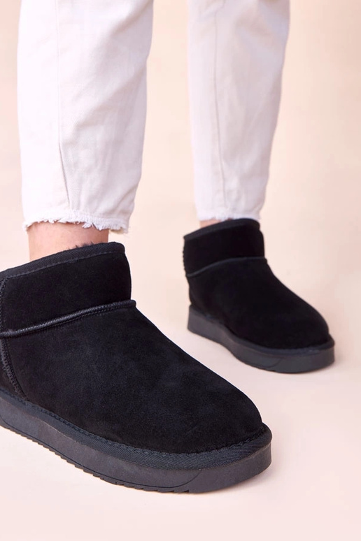 Czarne śniegowce z naturalnego zamszu...