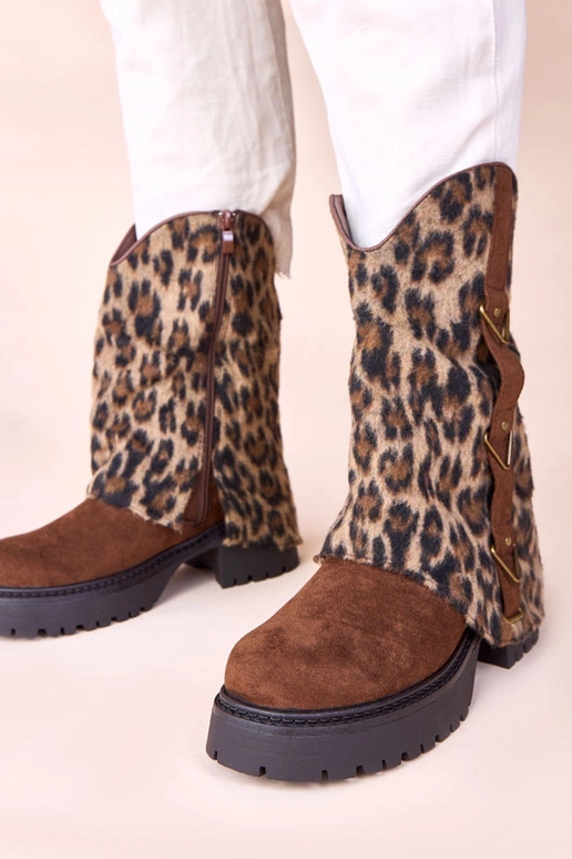 Brązowe botki z panterkową wywiniętą...