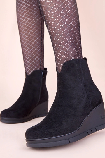 Czarne botki na koturnie z... 2