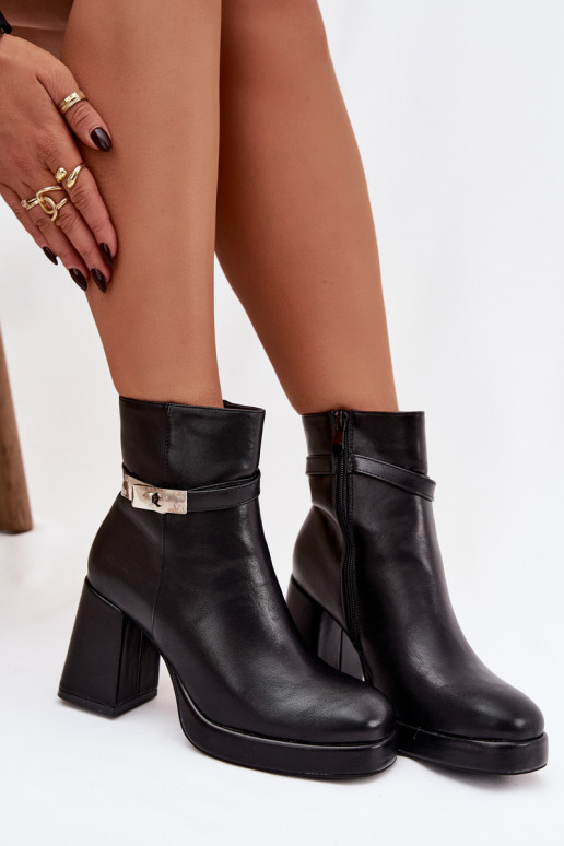 Insulated Women's Ankle Boots with Decorative Strap Black Giordina