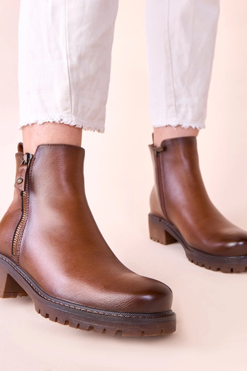 Brązowe botki na subtelnym... 2