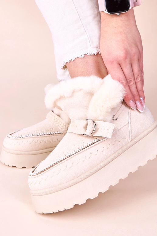 Beżowe śniegowce z ozdobnym haftem Ciana