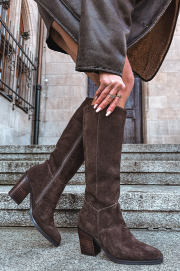 Suede Knee High Boots With Zip Chocolate Lissara