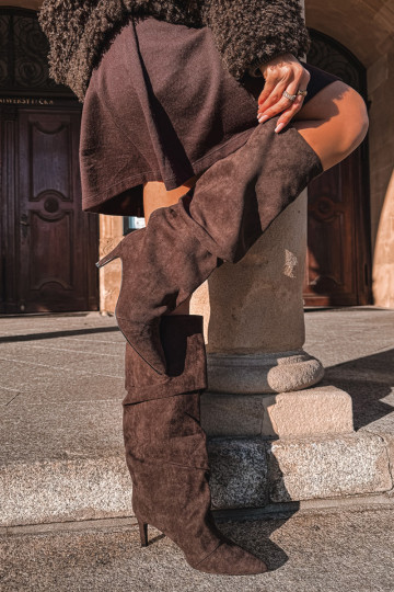 Wrinkled High Heel Boots Made of Eco Suede Insulated Chocolate Mavella