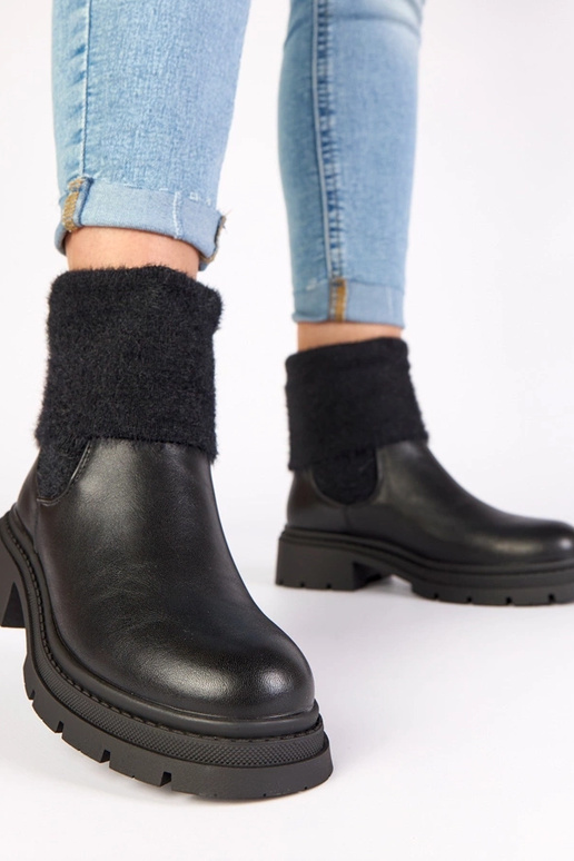 Czarne botki z elastyczną wstawką i...