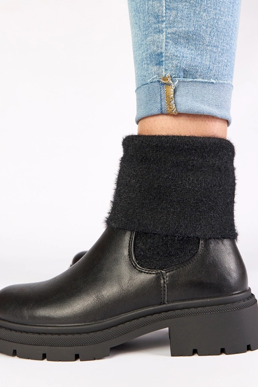Czarne botki z elastyczną wstawką i...