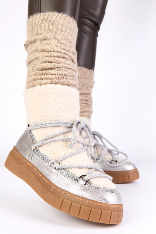 Srebrne śniegowce ocieplane futerkiem...