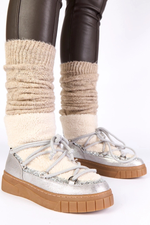 Srebrne śniegowce ocieplane futerkiem...