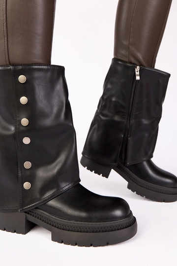 Czarne botki z wywiniętą... 2