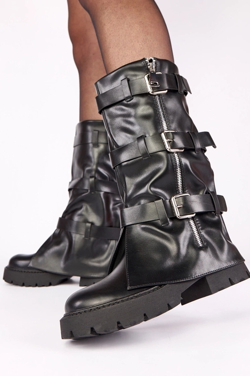 Czarne kozaki na platformie z...