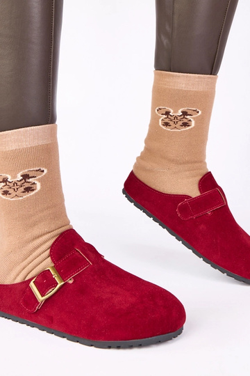 Bordowe mule z ozdobną... 2