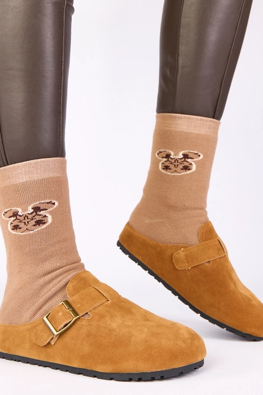 Brązowe mule z ozdobną klamrą Atoria