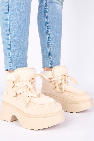 Beżowe śniegowce z...