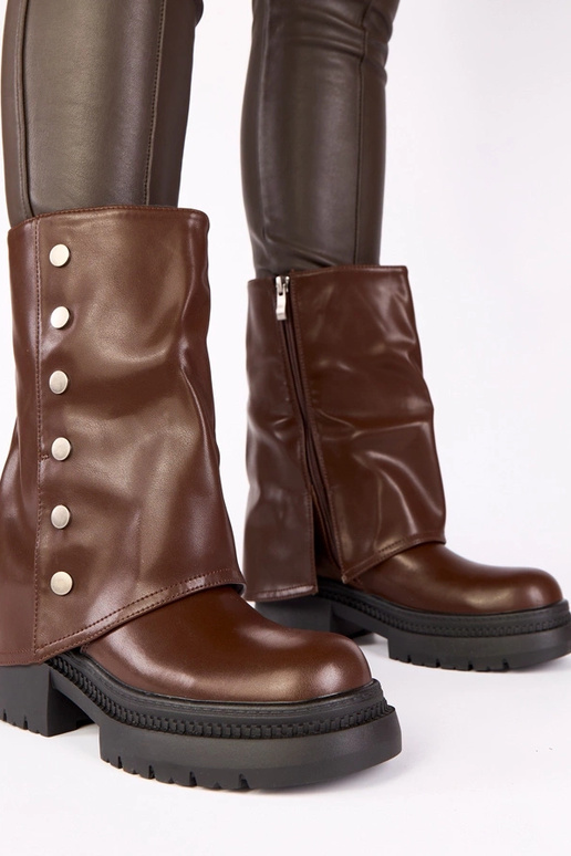 Czekoladowe botki z wywiniętą...