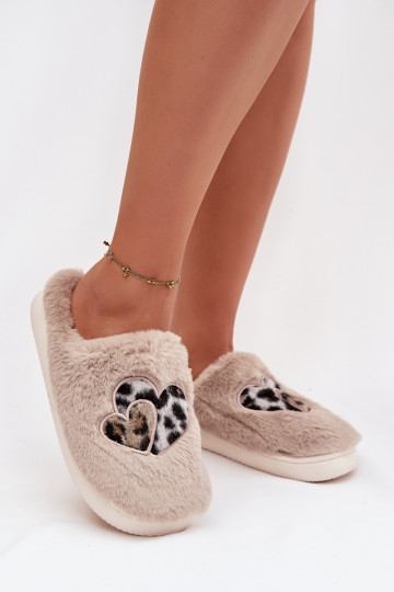 Furry slippers with hearts beige Amandra 2