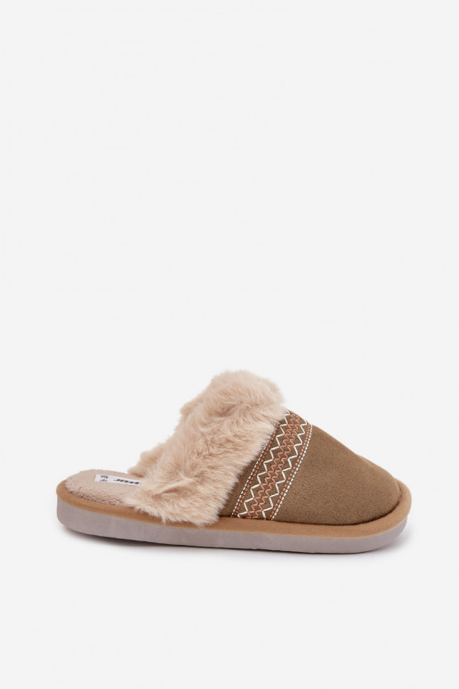 Kapcie DamskiewithFuterkiem I Haftem Zielone Devianne