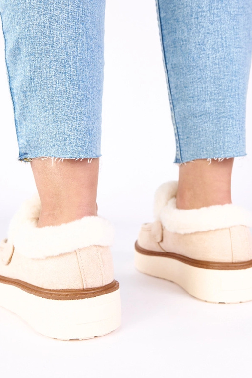 Jasnobeżowe mokasyny ocieplane...