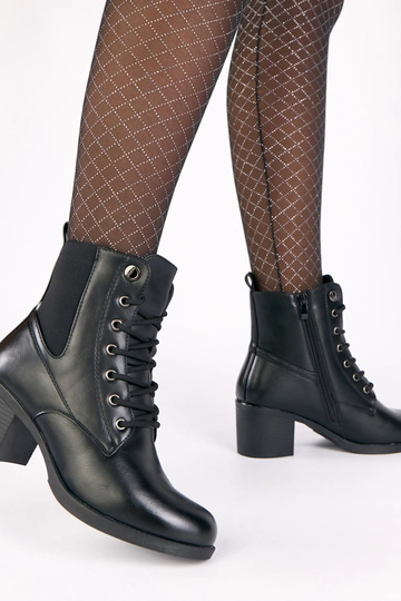 Czarne botki na słupku z... 2