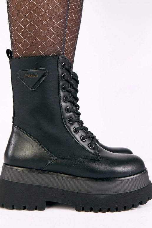 Czarne botki matowe na platformie Lassi