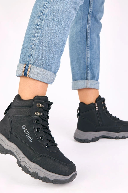 Czarne trapery na platformie Louie