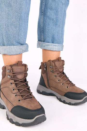 Brązowe trapery na...