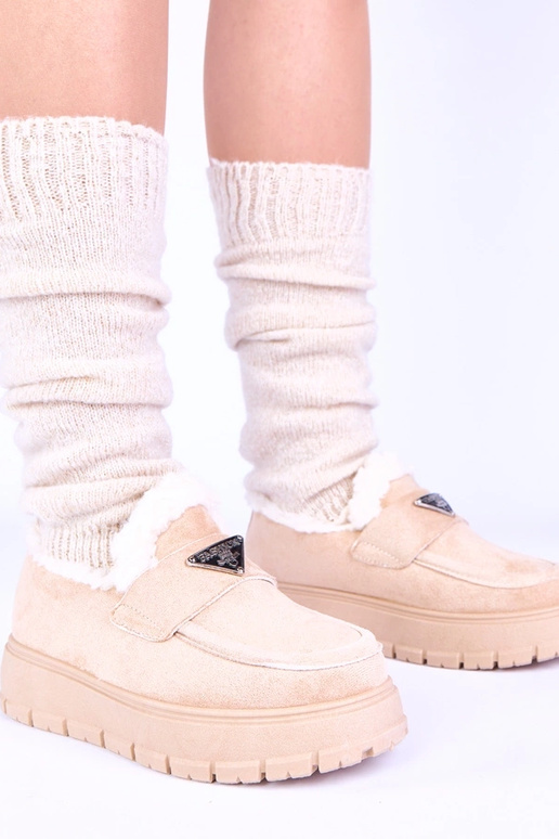 Jasnobeżowe mokasyny na platformie...