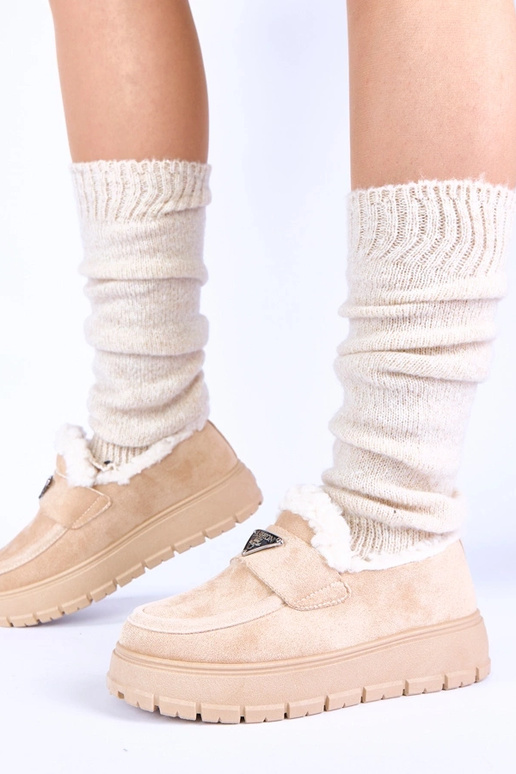 Jasnobeżowe mokasyny na platformie...