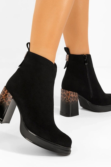 Czarne botki na... 2