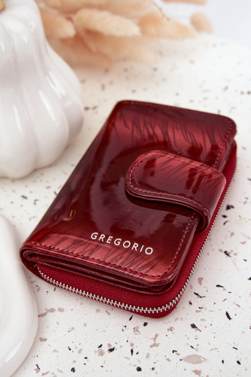 Lacquered Women's Wallet with Small Red Details Luretta