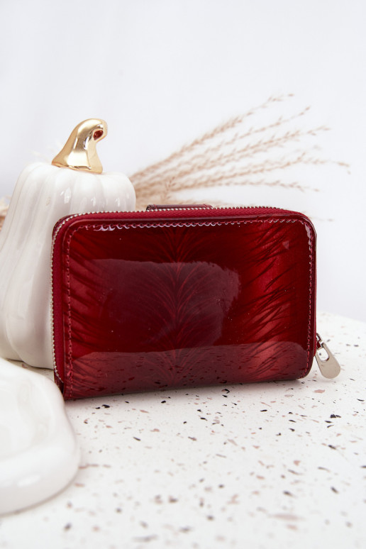 Lacquered Women's Wallet with Small Red Details Luretta